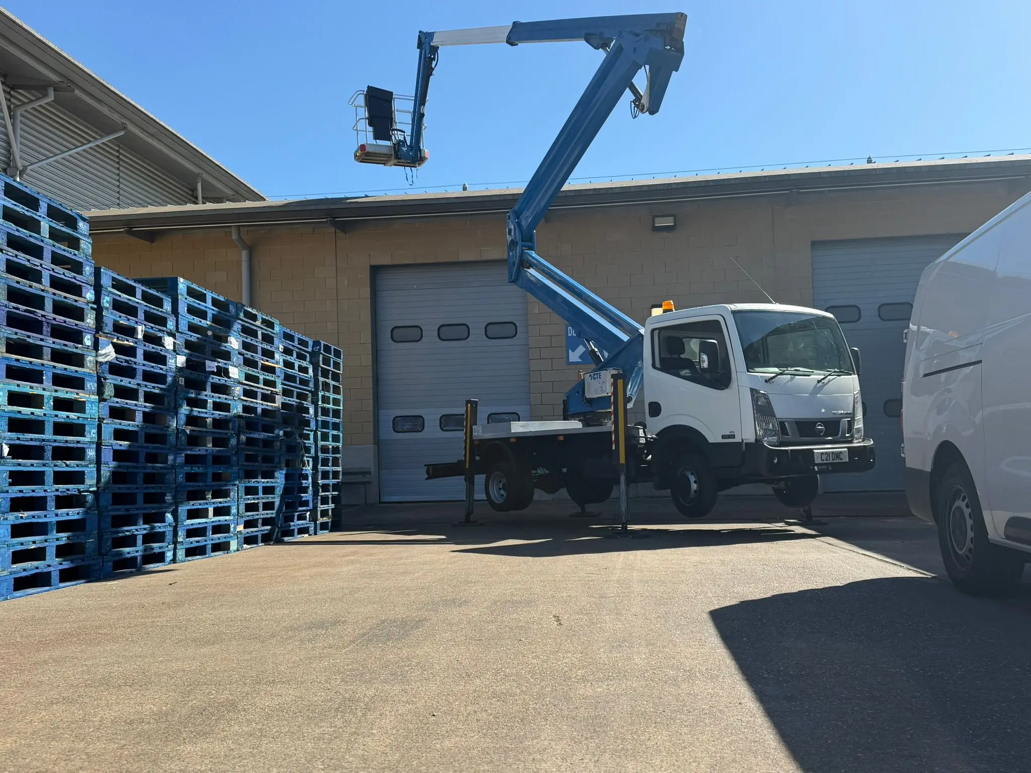 CTE Zed 21J truck mounted cherry picker