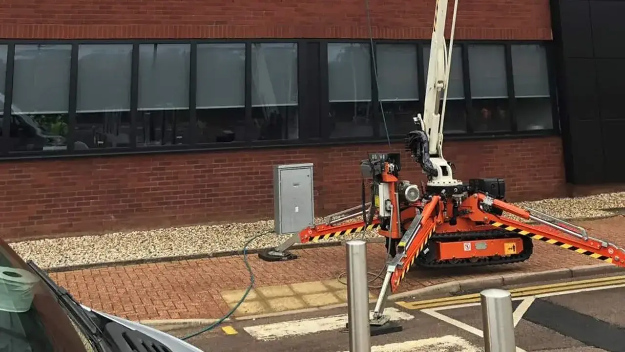 EASYLIFT R180 spider cherry picker